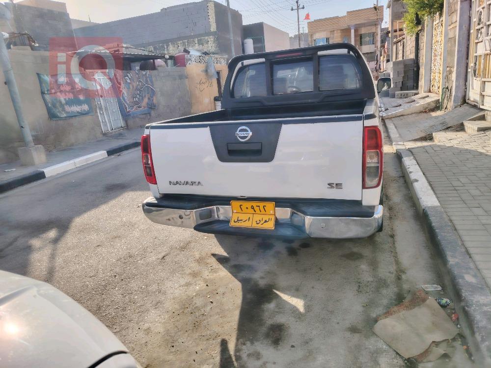 نيسان نافارا